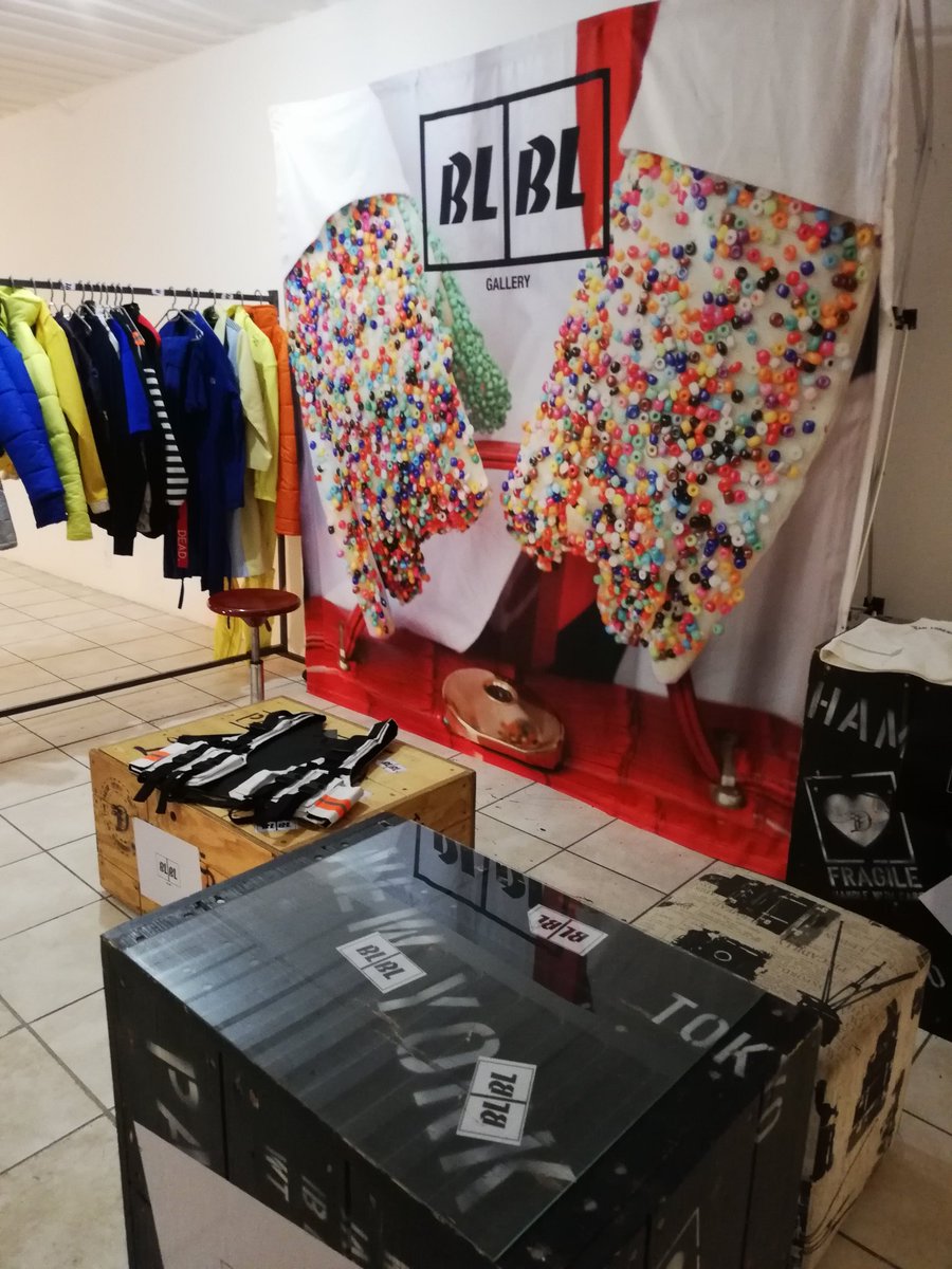 ontheeeradar's tweet photo. @NITG_Exhibition in full swing 😎 come through at @27BoxesMelville https://t.co/pNiA1XZ1ap