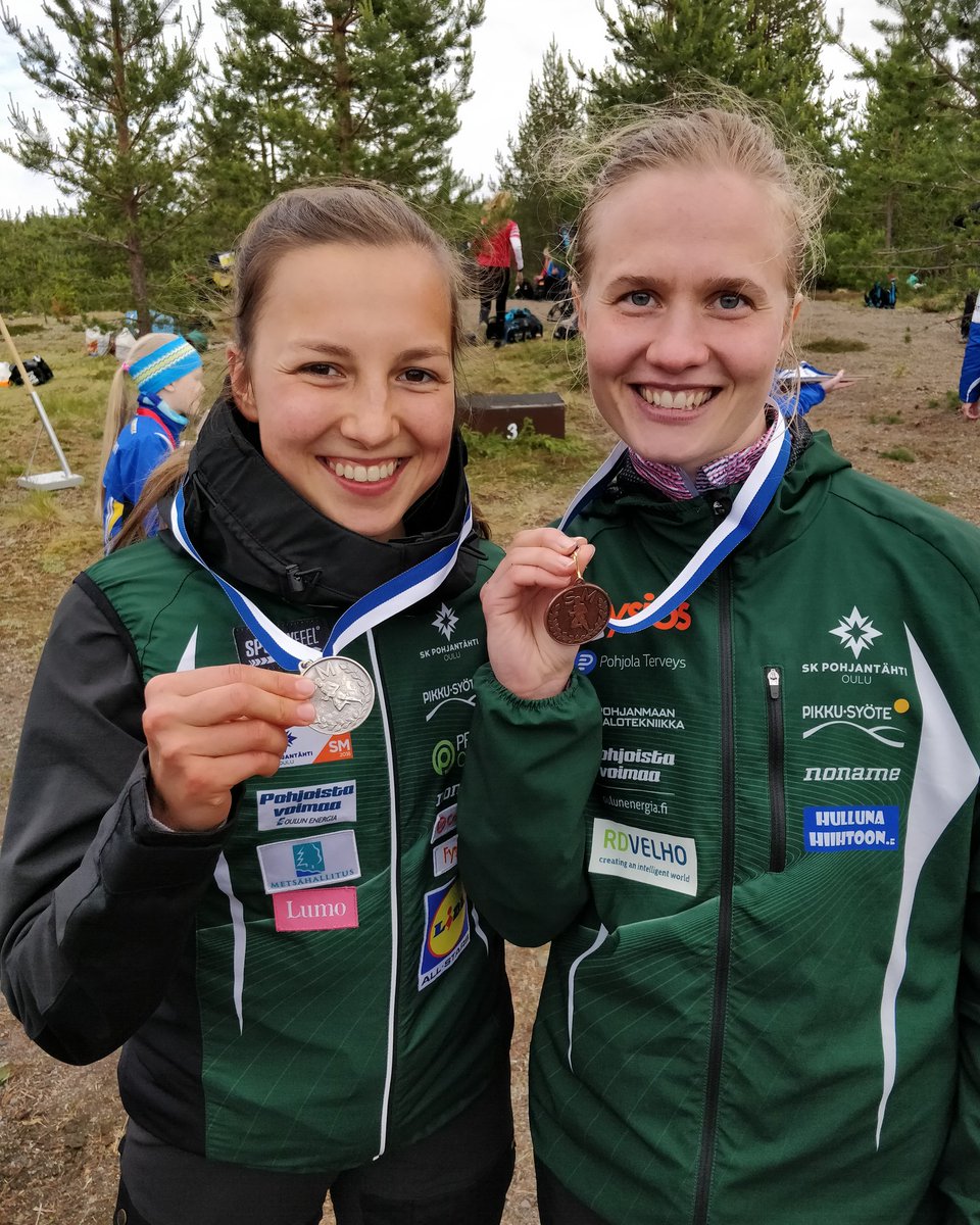 Tänään jaettiin suunnistuksessa vuoden ensimmäiset SM-mitalit. Mulle annettiin pronssia ja ihanalle Annalle hoppeeta! #suunnistus #smkeskimatka2019 #jee