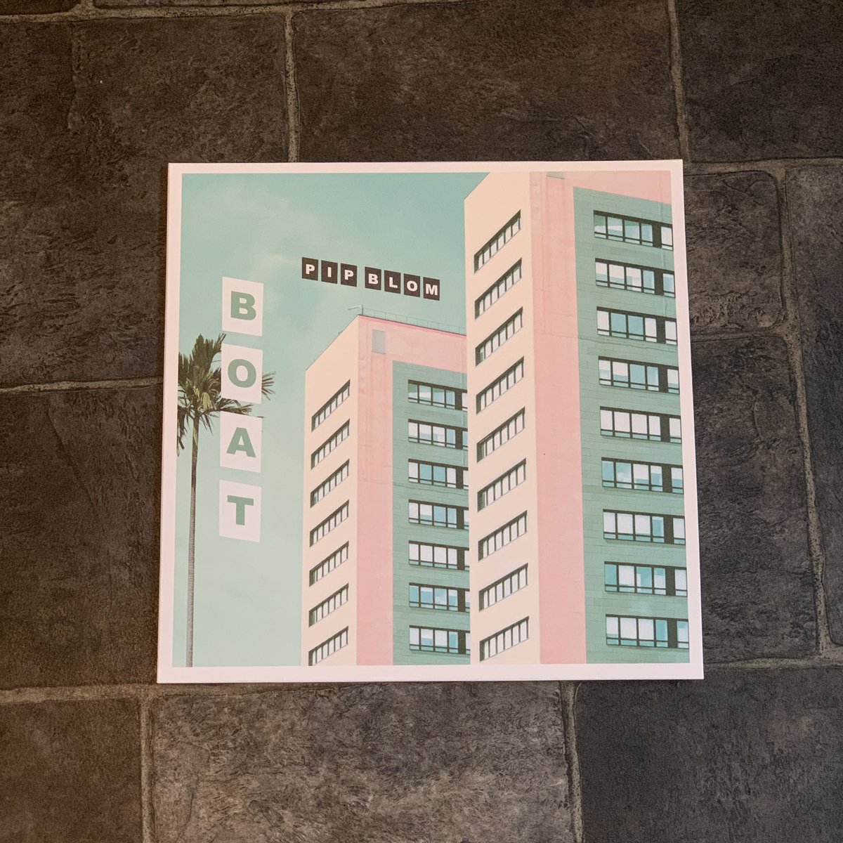 ifotou's tweet photo. Finally making my way to #glasgow today to pick up my signed vinyl copy of @sacredpawsltd #RunAroundTheSun from @Monorail_Music with exclusive mixtape CD & thanks to my son @KyloDB for this copy of @Pipblom #Boat for #FathersDay! #BringOnTheVinyl https://t.co/hwYdpjSE51