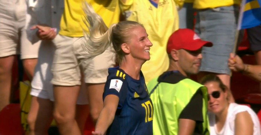 GETAnalysis's tweet photo. GETAnalysis: GOAL #Sweden!!! They have equalized #Germany's goal for one a piece #FIFAWomensWorldCup19 - ⚽⚽⚽⚽ #GER 1 - 1 #SWE #GERSWE #SWEGER #GERvsSWE #SWEvsGER https://t.co/y2TsWd1286