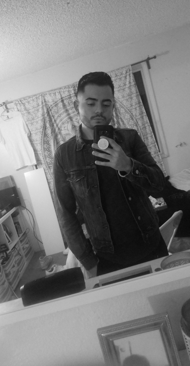 DailyDannyy's tweet photo. After much persuasion, I decided to start using Twitter again. Give me a like or send me funny shit to support my endeavor...or not, that's fine tooπ€·π»ββοΈπ€ͺ #idk #imback #howdoiusethis https://t.co/Xsos4Ey4px