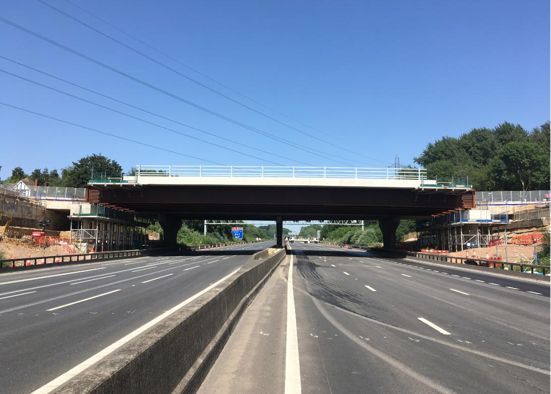 The westbound #M27 is now open. This means that the M27 between junctions 3 and 4 near #Southampton is now FULLY OPEN; the work finished around 36 hours ahead of schedule. Thank you for your patience while we installed the new #RomseyRoad bridge.