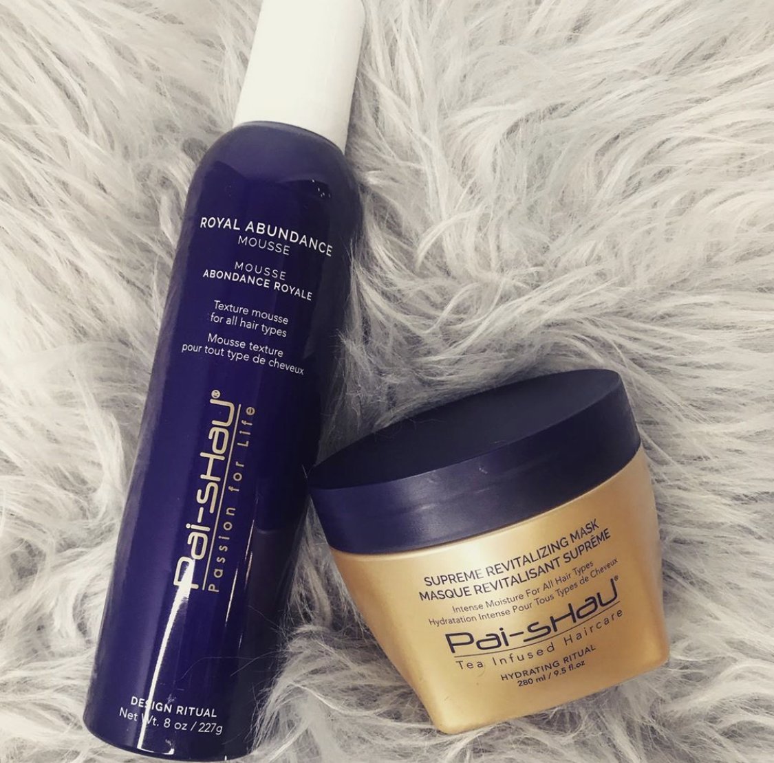 Pai_Shau's tweet photo. Don’t let the summer humidiTEA affect your do’! ☀️ Our products work to prevent heat damage and fight frizz! 💜
📷: Root Bar Arcadia https://t.co/a8xVW8OiEA