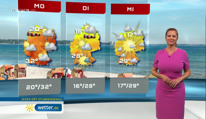 DeessesDeLaTele's tweet photo. #meteo #weather #weathergirl #wetter #dickedinger https://t.co/5NxXwkkX1i