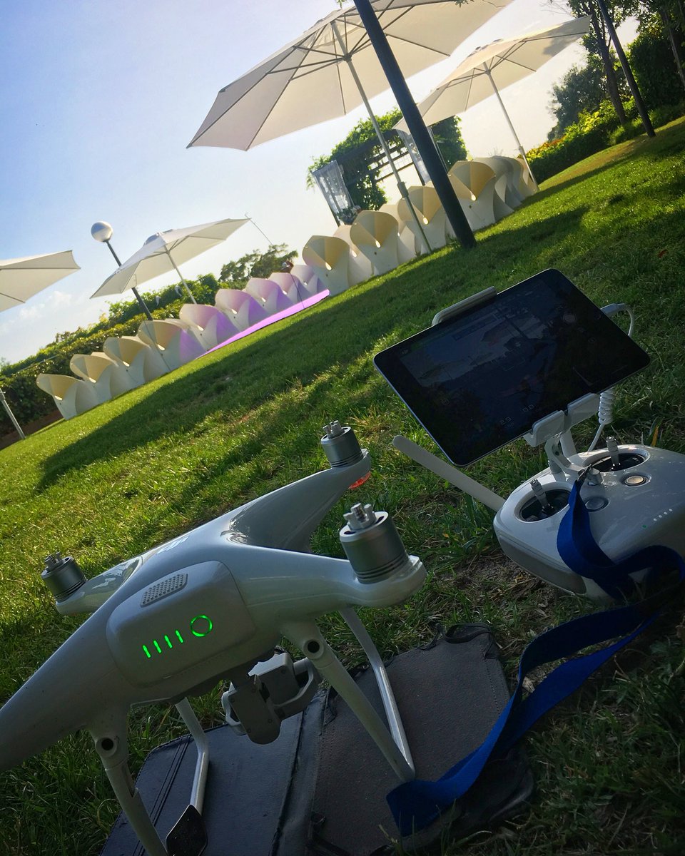 dgdrone's tweet photo. Dia de evento, realizando unas tomas con dron! 😉!#dgdrone #dron #drone #drones #filmmaker #aerialfilmmaker #dronepilot https://t.co/Q3P0gHJEQo
