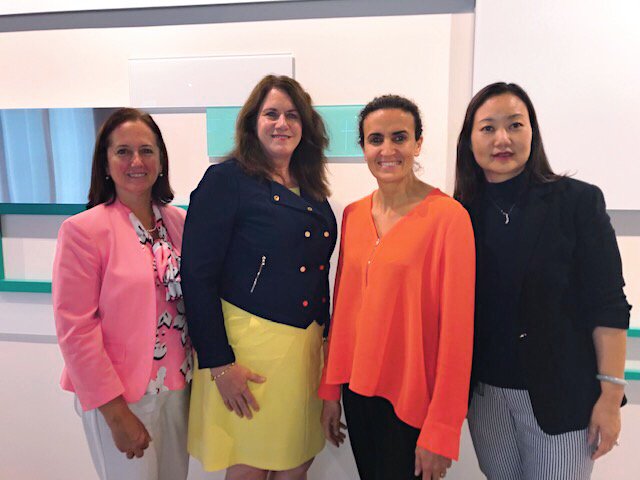 JillW_Sweeney's tweet photo. Excited to be part Hybrid IT Accelerate Leadership Program with 50 female HPE leaders from across the world under the sponsorship of @PhilDavis_HPE. Looking forward to slaying obstacles and making a big impact project sponsored by @shinwenkuo #HPEWomenInTech https://t.co/yRSwUfDM4M