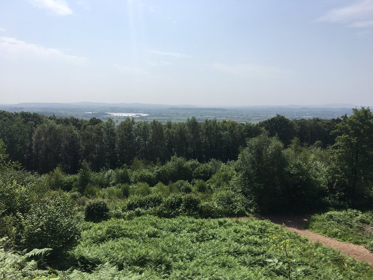 sallyjwatson's tweet photo. Herefordshire scrubs up well in the sunshine #walkswithdad #DementiaRevolution https://t.co/6Hg7oNlmqo