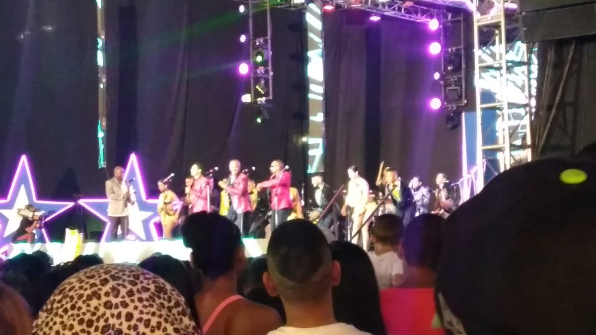 VipMedios's tweet photo. Preambulo a la Feria de Palmira estuvo el show de las estrellas en esta hermosa ciudad.
#JorgeBaronEnPalmira #LosPeriodistasDePalmiraDicen. #Palmira #VIPMedios https://t.co/w7hEwKy9uZ