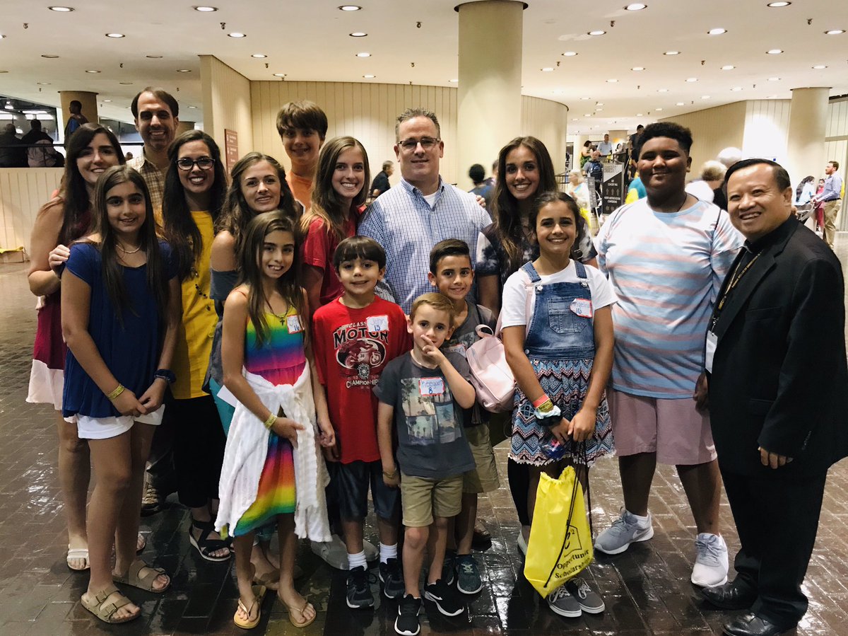 bhmec2019's tweet photo. Come join us at the Eucharistic Congress today at @thebjcc — speakers all day from 9am-3pm — the event is free and open to the public —conclusion Mass at 4pm #bhmec2019 https://t.co/wYXU3GuStO