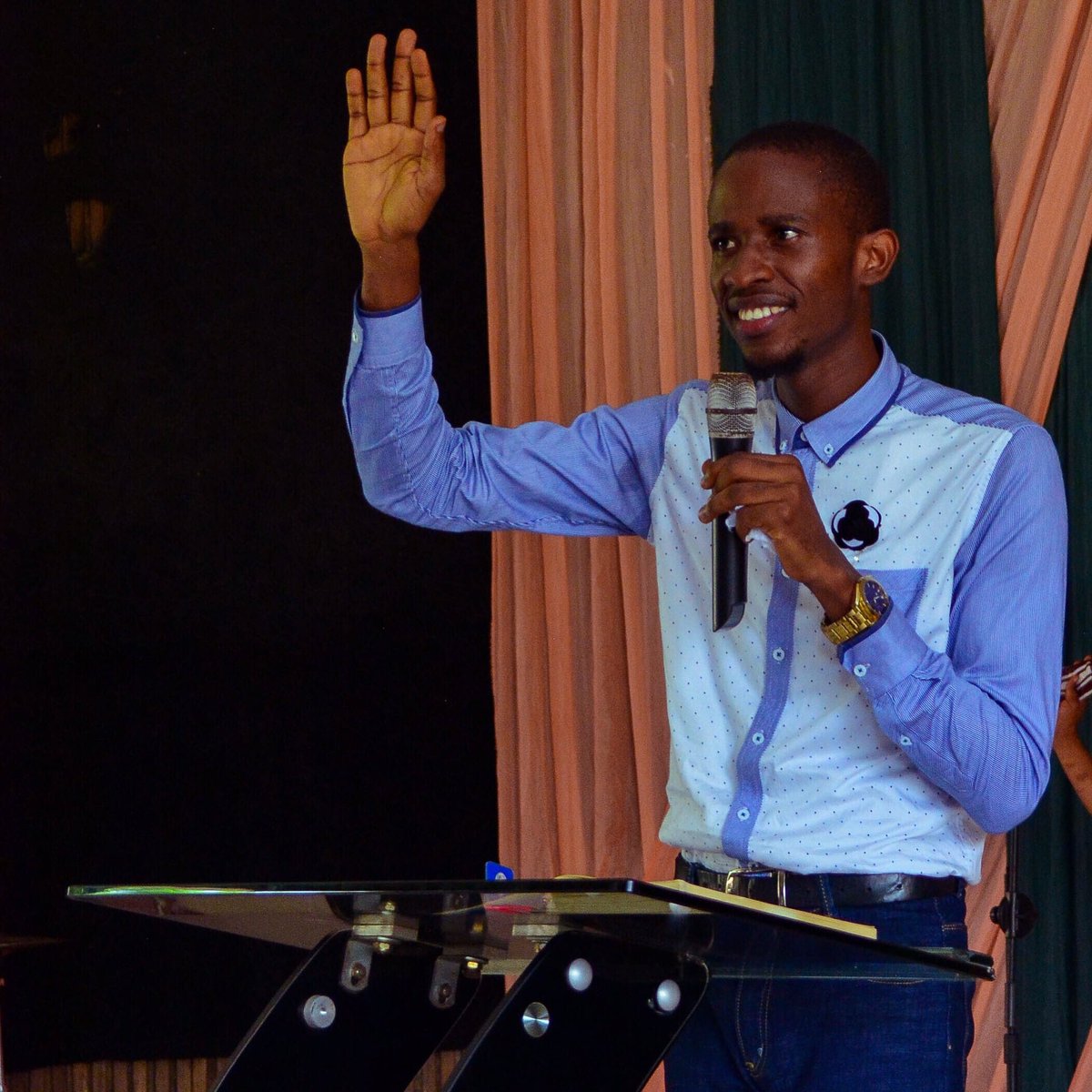 Sogfabsu1's tweet photo. Dear Pastor Eghianruwa Osasumwen,
You have been such a blessing to us in so many ways... we really appreciate you for all youβve been to us and we are thankful to God that you are in our lives... Thank you for everything! We Love and appreciate you Sir!
#PastorsAppreciationWeek https://t.co/ugzj2ogVtP