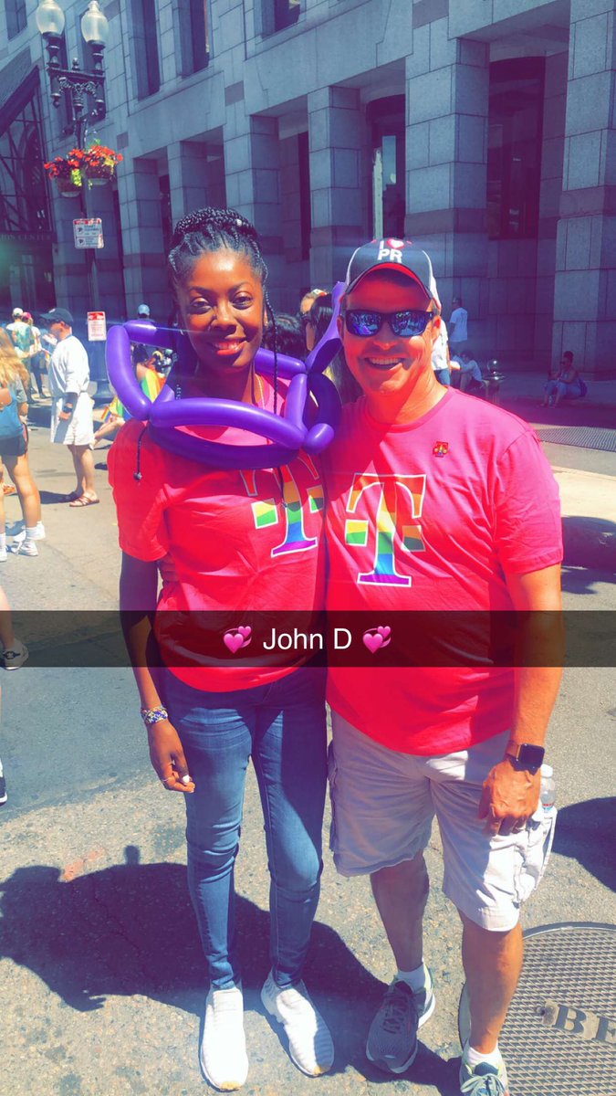 Chanchan3819's tweet photo. Something about #tmobile makes me super happy and thankful https://t.co/D7mEyY0fKN