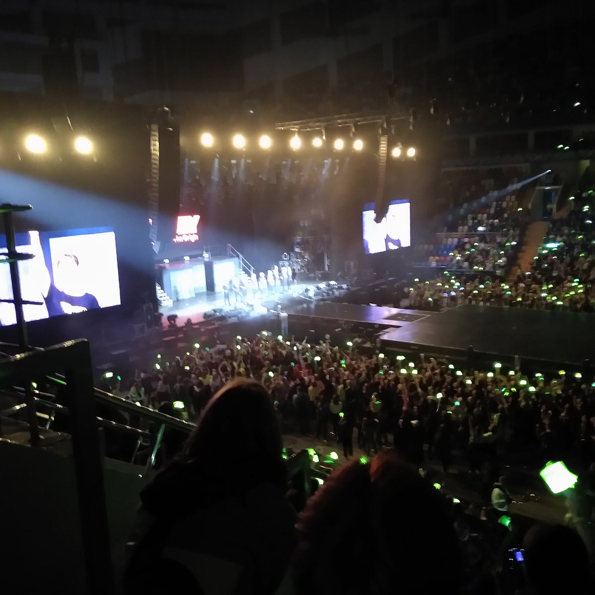maryismary_'s tweet photo. СУПЕР КЛАСС СПАСИБО ЗА КОНЦЕРТ
Я ЛЮБЛЮ ТЭЕНА Я ЛЮБЛЮ НСТ!!!!! #NCT127inRUSSIA #NEOCITYinRUSSIA #nctinmoscow https://t.co/A26luZE6Ei