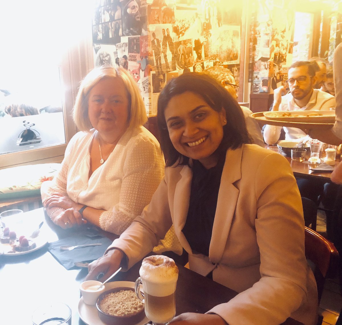 Academics and friends catch up in Paris for <a href="/RnDMgmt2019/">R&D Management Conference 2019</a>! More power to women in #innovation #research 🙂
@GloriaBarczak <a href="/dlr_dr/">Dr Deborah Roberts</a> 
#latepost