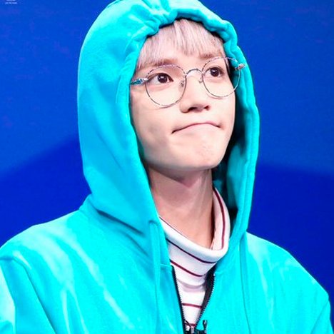 KB96TH's tweet photo. ㅤㅤㅤ× · ⌠ @ rubysdad :#howthblr
‹ Te van a criticar por todo, así que vistete como quieras. MENTIRA, VITTO NO ME QUEMES. › https://t.co/6aUk694vmv