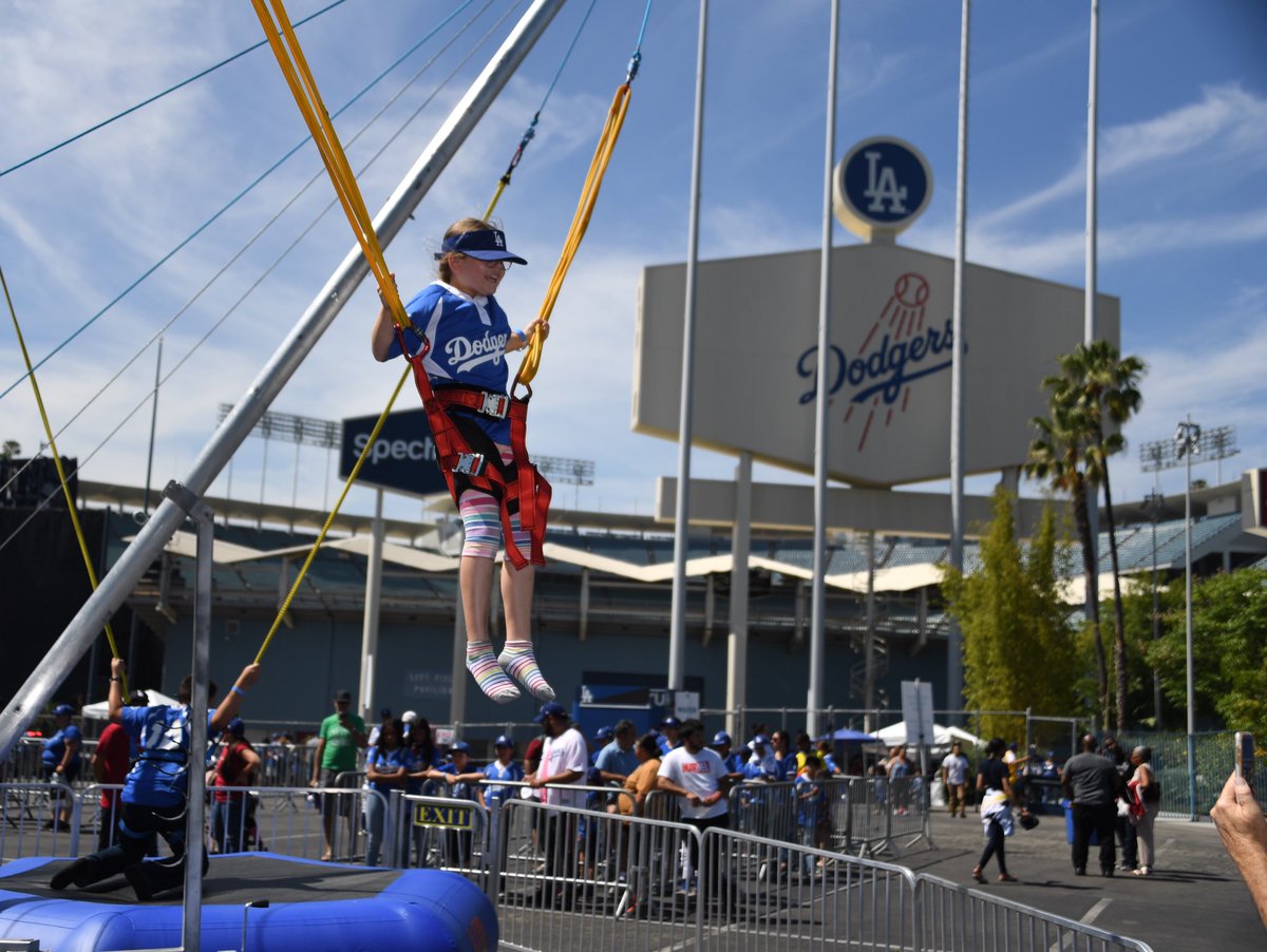 DodgersFdn's tweet photo. When the boys (@Dodgers) are away the #DodgersRBI kids will play! Taking over Dodger Stadium at Dodgers RBI #PlayerFest!
📷: @JonSooHooPics https://t.co/MTYd480eha