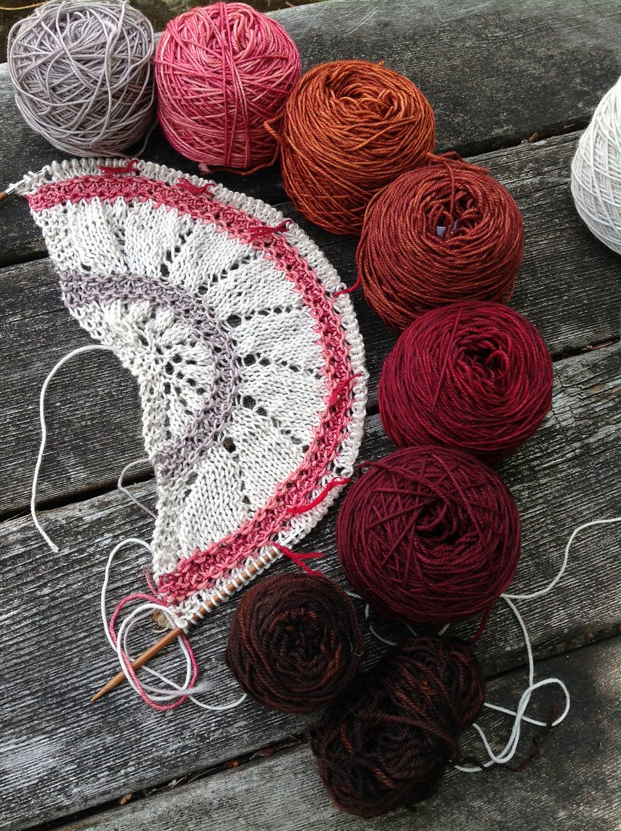 AgnesKutas's tweet photo. Another exciting Sand and Sky cast-on by Joan. What a gorgeous combination of yarns! Project page: https://t.co/DljNg2xmDM.
(The pattern will be released in July) https://t.co/pdvHXYGIZo