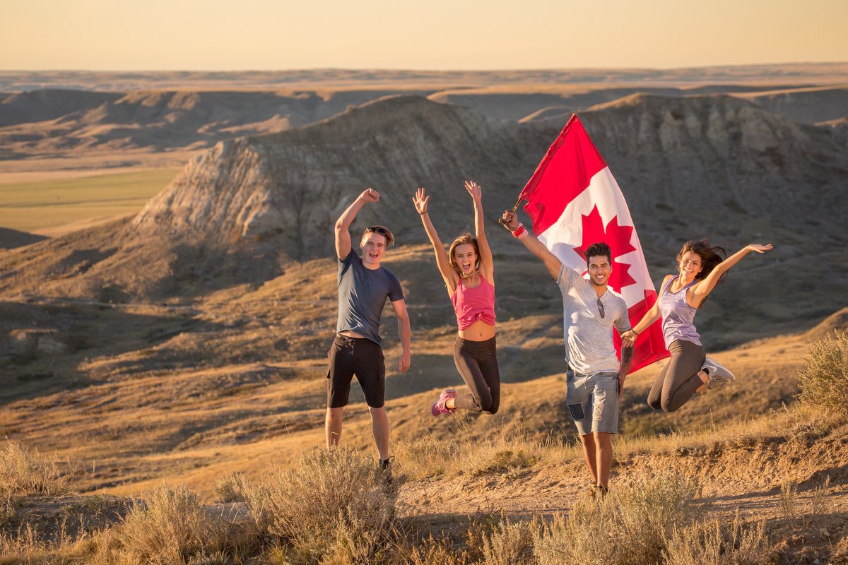 ParksCanada's tweet image. To celebrate our great nation, 🇨🇦 admission to your national parks and historic sites will be #FREE all day #CanadaDay! Where are you headed to? #Canada