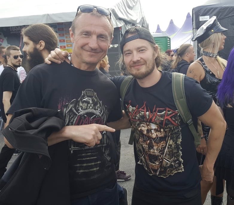 AssatNahka's tweet photo. Silloin kun @AssatNahka manageri ja @leijonat manageri kohtaavat tapahtuu isoja asioita...🤘🏻 #Managerit #NahkaLeijonat #Tuska #Tuska2019 https://t.co/yFMDYzuglj