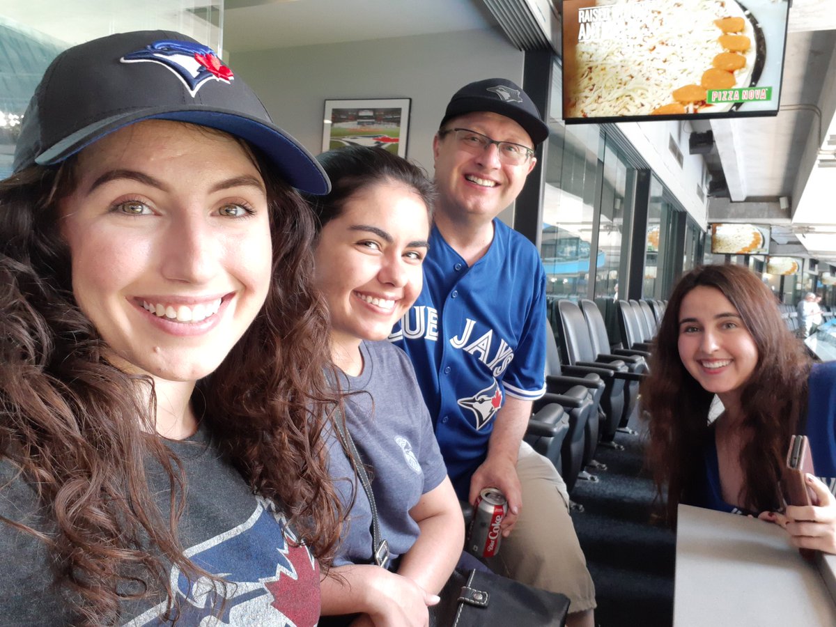 jaclyn_morse's tweet photo. #LetsGoBlueJays https://t.co/I4MW5h0q1x