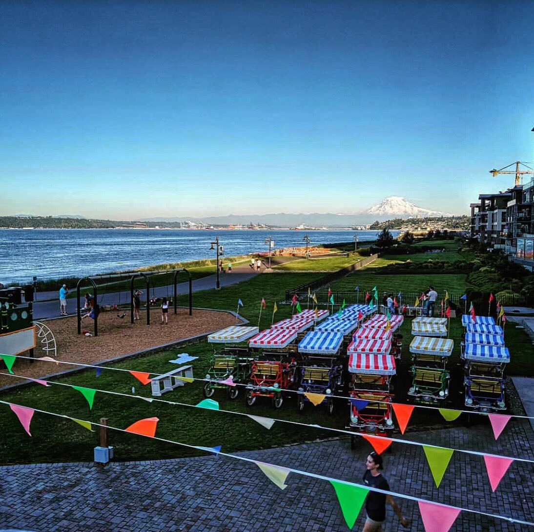 visitpierce's tweet photo. This is what Saturdays should look like 😍😍😍😍
📸 @thiftynwmom instagram 
#traveltacoma #mountaincitysea #pointruston #waterfront #weekendfun #tacomavibes #rainierwatch #rustonwaterfront https://t.co/bwQvkB3HjH