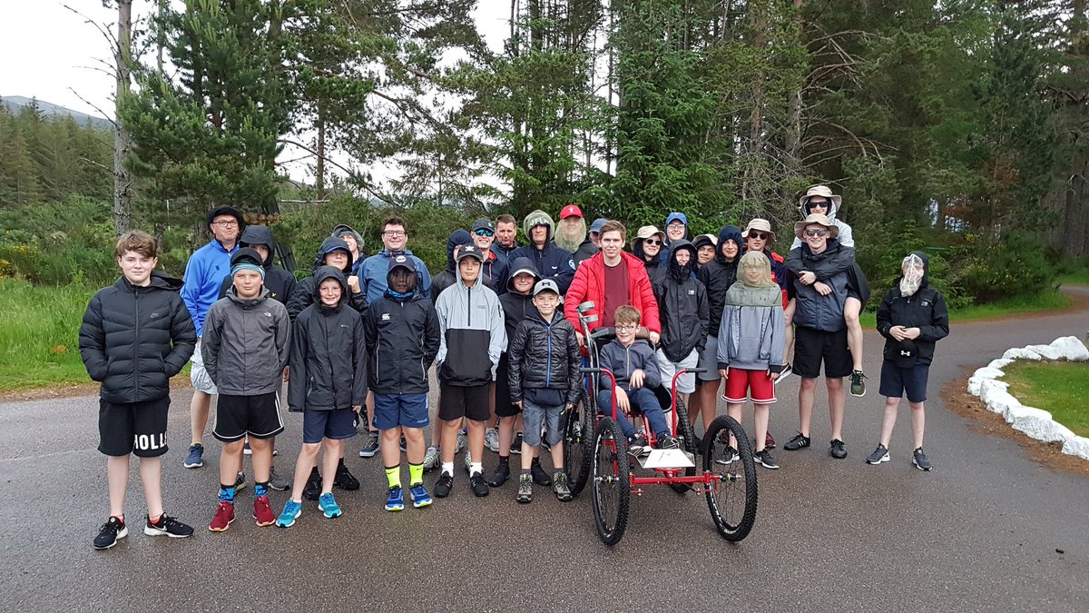 13MBB: now heading out for a walk to Loch Morlich #BoysBrigade #Flagontour