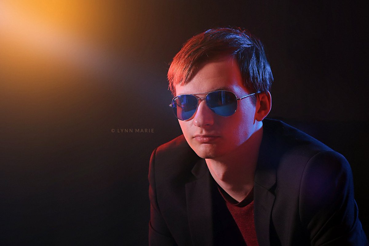 LynnMariePhotog's tweet photo. My son Calvin helped me test some lighting techniques in the studio today. #lynnmariephotography https://t.co/9icgRpngTm