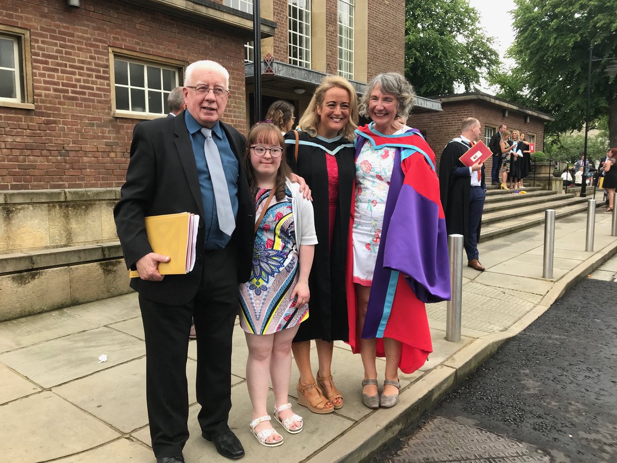 KWinterQUB's tweet photo. A great graduation day as SSESW and Theology students share the stage with Carl Frampton to collect their degrees. Well done to everyone ⁦@QUBTheology⁩ ⁦@QUBSSESW⁩ ⁦⁦@QUBVChancellor⁩ ⁦@QUBSU⁩ ⁦@CarlFrampton⁩ https://t.co/0neqDi4ZV4