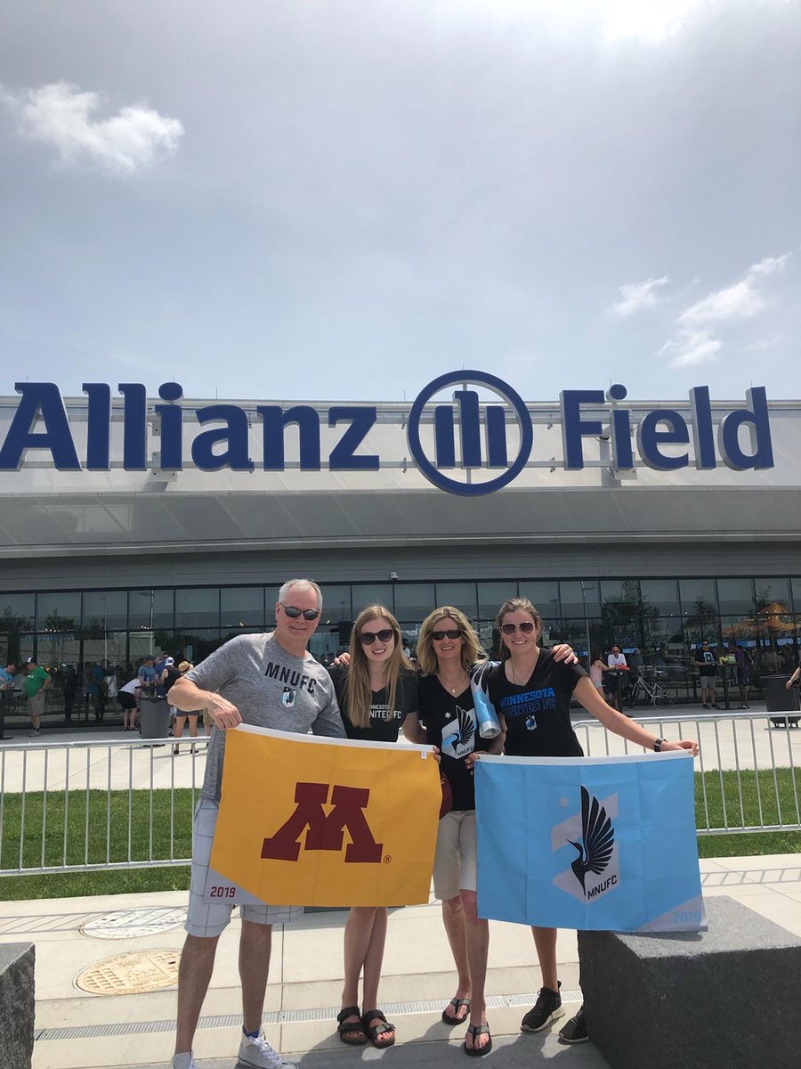 UMNAlumni's tweet image. #UMNDay with the @MNUFC pregame festivities have kicked off! It is a beautiful day for soccer ☀️⚽. #GoLoons !!!