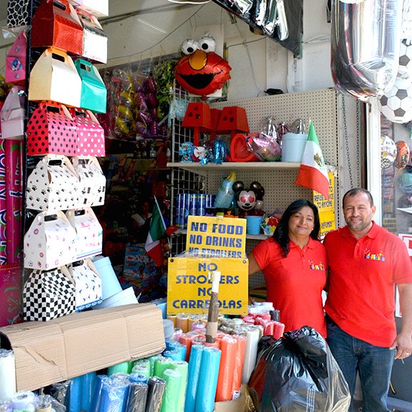 LAEWDD's tweet photo. #Entrepreneur expands import biz with $50k @SBAgov loan with help from @LAEWDD West Valley BusinessSource Center
Story at https://t.co/p9vqQahbhM
Learn how #LAEWDD can help your #SmallBusiness https://t.co/CpguUl764k https://t.co/yMyKoHs8Q3