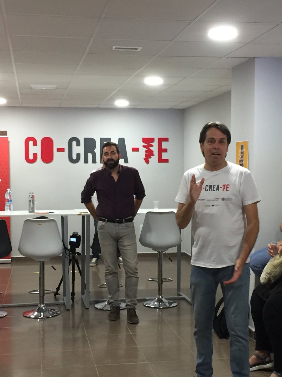 cocreatevlc's tweet photo. Y finalmente llegamos al momento más esperado, donde pasaron más de 3 minutos de nervios, incertidumbre y #emoción. Esperando los resultados del jurado. Ganadores: @hireme_app y #Dactours.Felicidades!🤜🤛🙌#CoSIE2020 #H2020 #cocreation @cocreatevlc @michaelwill1003 @RaulLinuesa https://t.co/c2budL5jrm