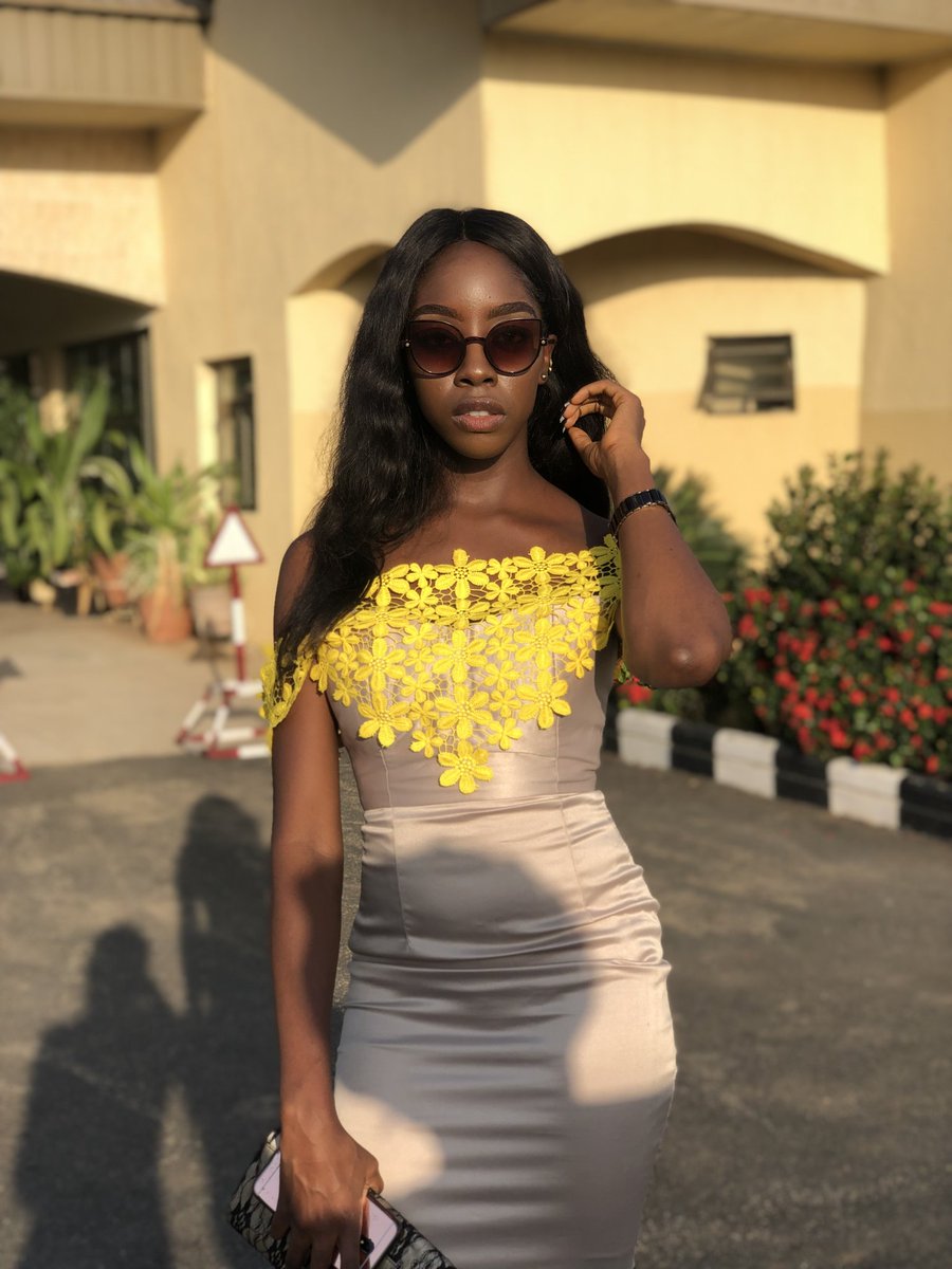 Iamskylar___'s tweet image. Wedding guest 🌻