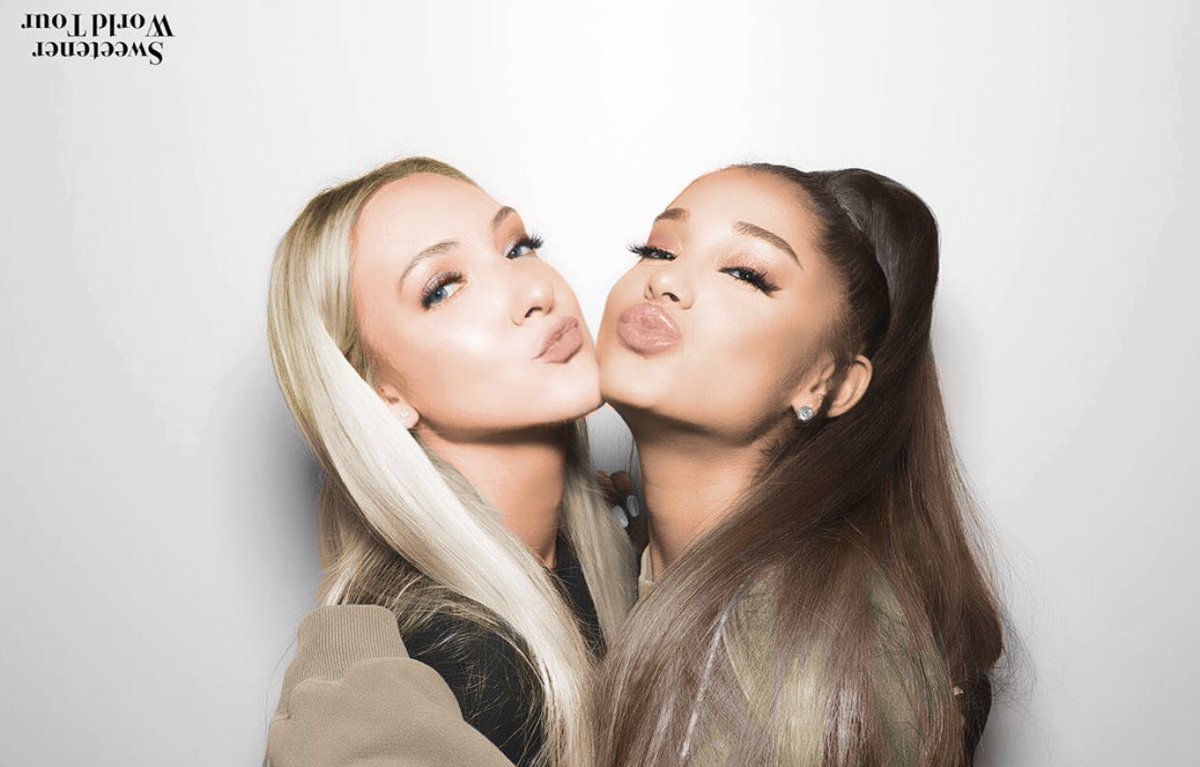 RecolorAriana's tweet photo. Recolor for @lindseytomaiolo 💗 https://t.co/YIixFAIBlA