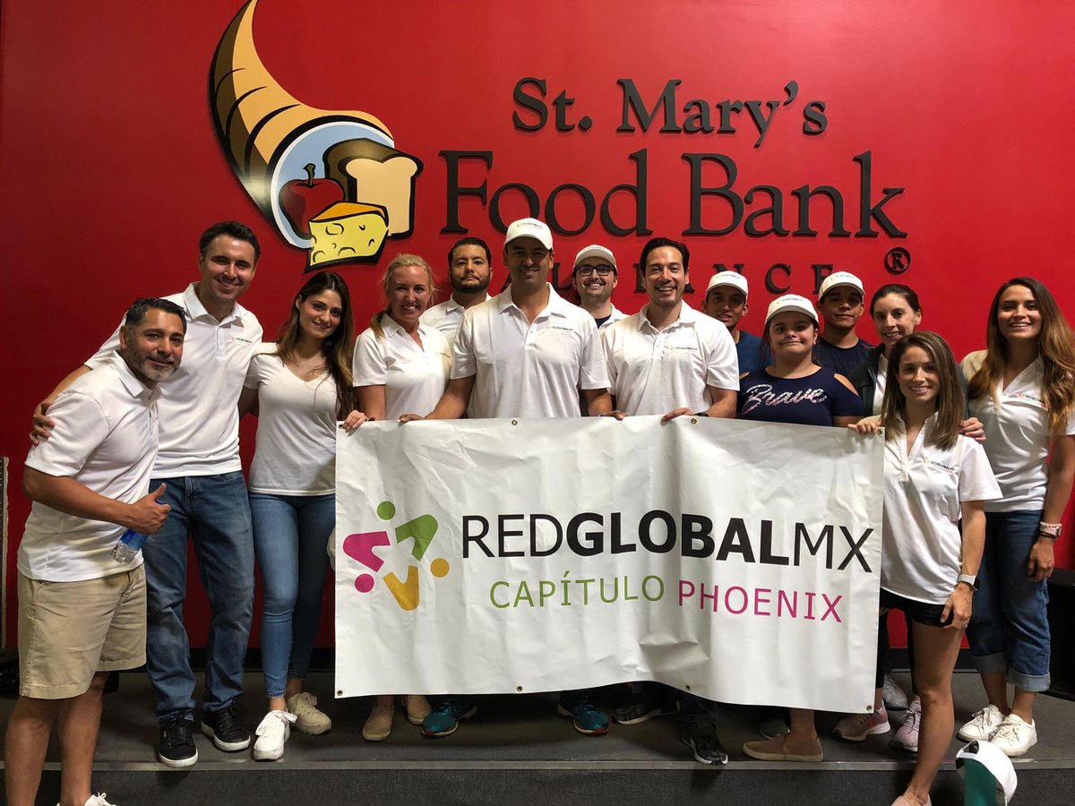 rgasca's tweet photo. Proud to be part of this amazing group that supports our community @RedGlobalMXPhx @StMarysFoodBank #redglobalmx #supportyourcommunity https://t.co/eemQBXD8TZ
