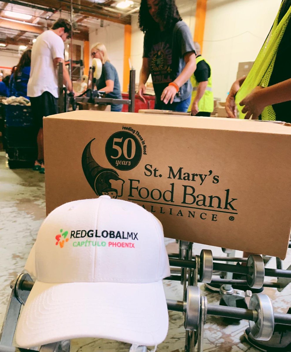 rgasca's tweet photo. Proud to be part of this amazing group that supports our community @RedGlobalMXPhx @StMarysFoodBank #redglobalmx #supportyourcommunity https://t.co/eemQBXD8TZ