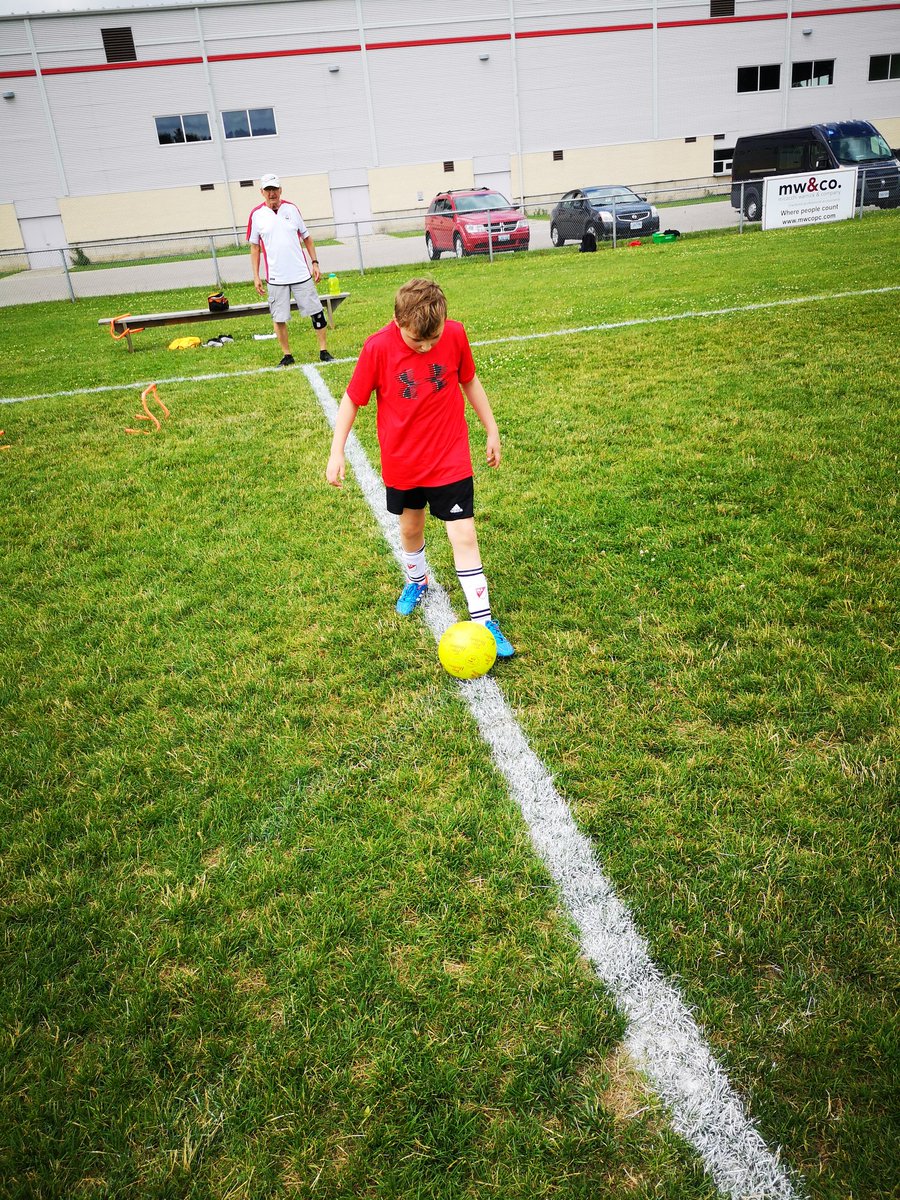 timmerj_75's tweet photo. Action from the #WSC76 🇨🇦 Long Weekend, All Asseccibilities Soccer session! ⚽🥅💙💛🧩
#SoccerForAll
#InclusionMatters
#ChooseToInclude https://t.co/0Ovvu4hUbk