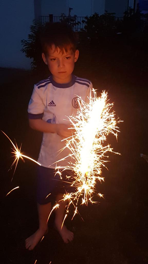 Gonzberg's tweet photo. Geburtstagsfeierabschluss https://t.co/wVJyLJZT7K