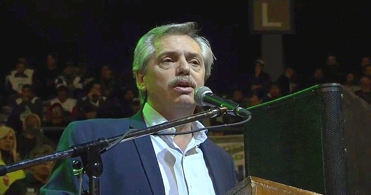 Resultado de imagen para alberto fernandez revisara acuerdos suscritos por macri