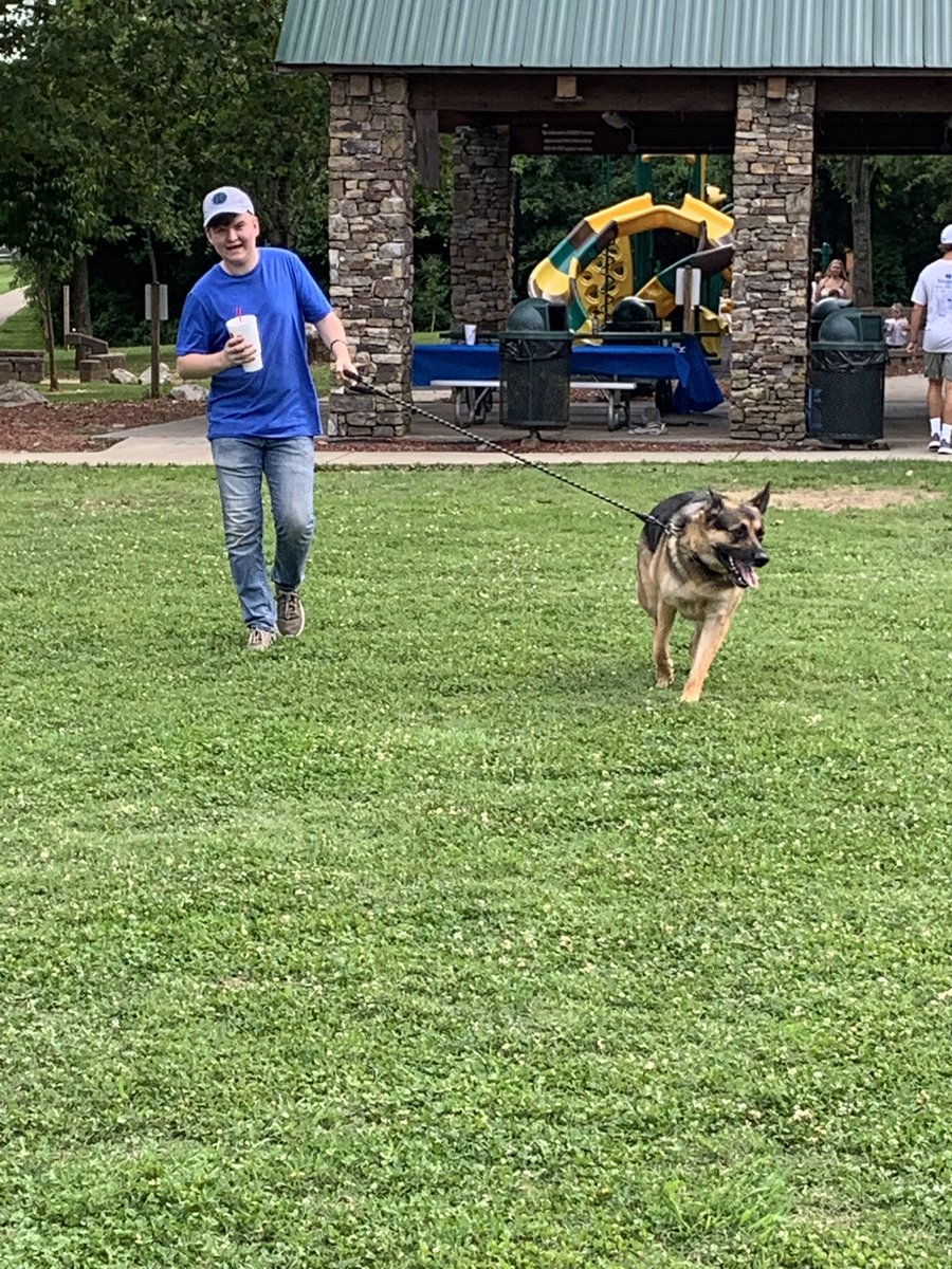 TraciBlackburnB's tweet photo. It’s almost time! Bark Bash #teammasonstrong https://t.co/0BTjdv4p0A