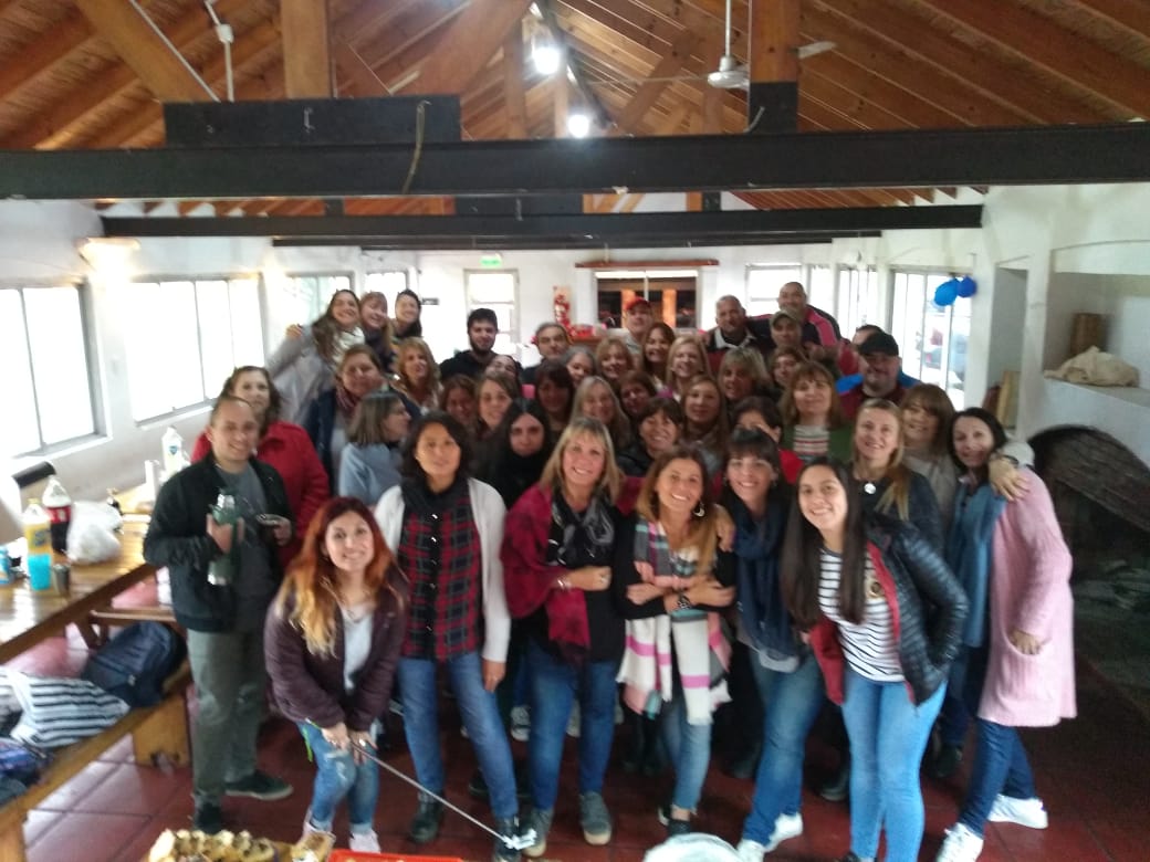 MarcosRosenfeld's tweet photo. Equipo Nivel Inicial 2019
@gzinny

@sergesiciliano 
@adriana_frega 
@pschiuma 
@iglesiasvaleria 
@BAinicial https://t.co/PfVJar3D7h