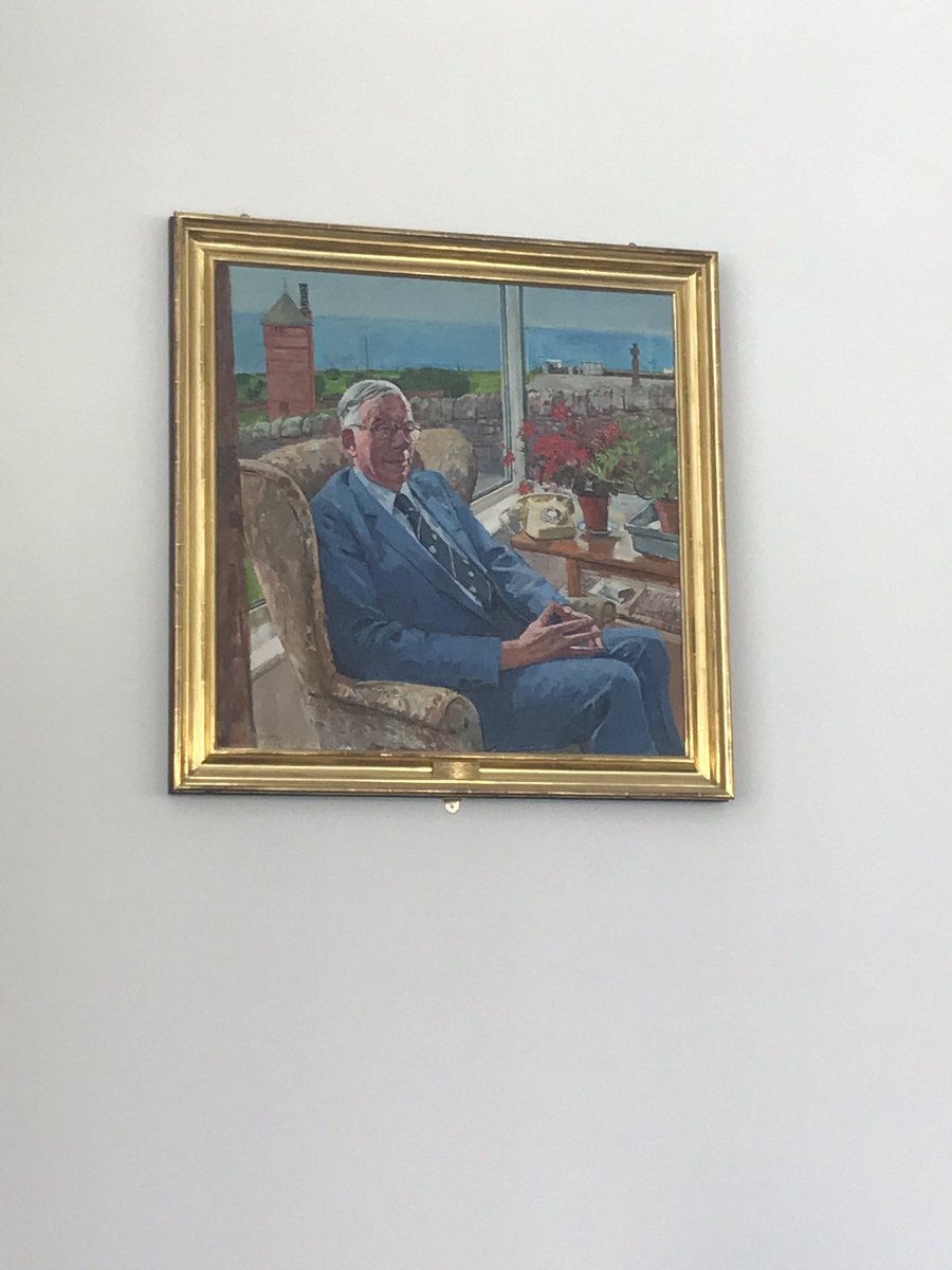 ellen22nd's tweet photo. @jackwhitehall seen this painting @LancasterUni today, remind you of anyone? #daddy #spoton #spitingimage https://t.co/Qcy1bul4kw