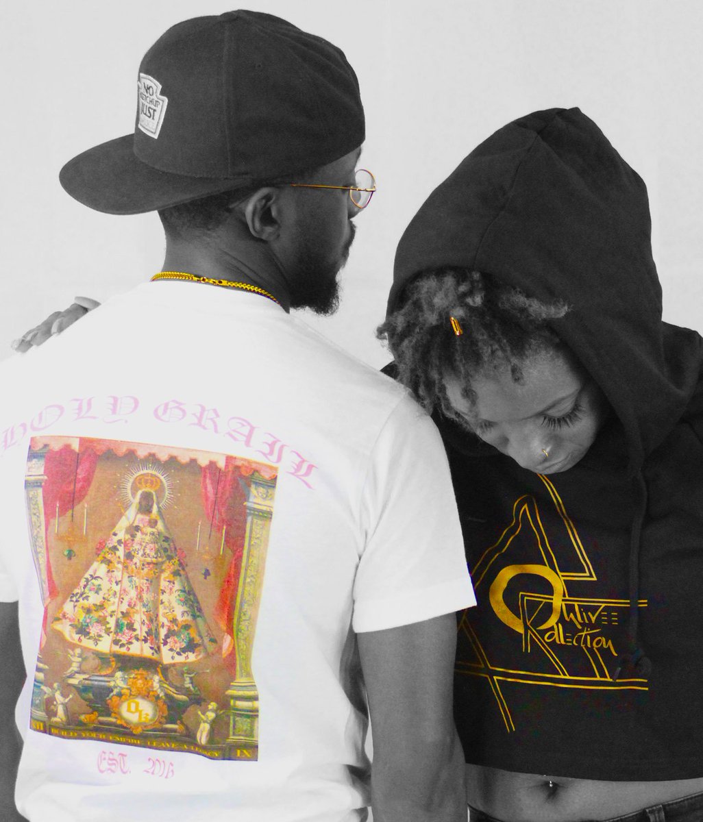 Ohlivee_IX's tweet photo. @BET Designs by @TemptestTheArtist (IG) for @OhliveeKollection (IG) https://t.co/unXde4TNNv