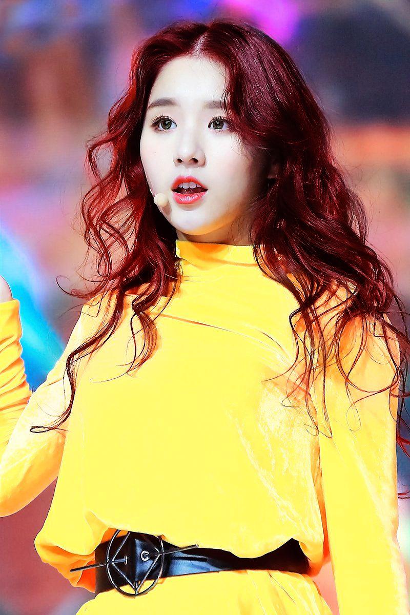 JTH08E's tweet photo. ㅤㅤㅤ📚♡。{#howthblr}.
› so, for us, yellow. glowing and shinning.
↳ #eviehs https://t.co/mEZphiAHmW