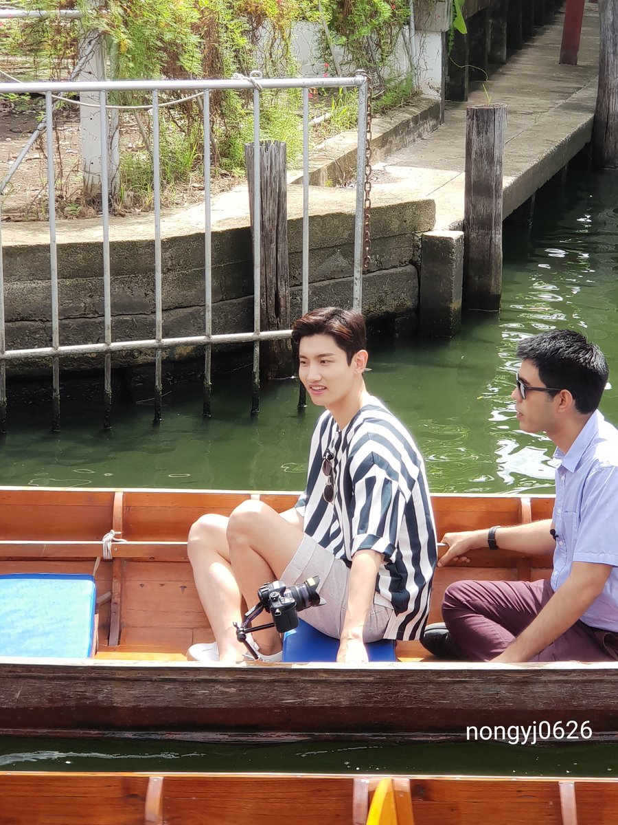 NongYJ0626's tweet photo. สุดหล่อขึ้นเรือออออ หล่อมาก น่ารักมากกกกกกกกกก ยิ้มแป้นเลย~ กินเยอะๆ มีความสุขให้มากๆ น้าาา~~ ❤

#Changmin #TVXQ! https://t.co/I6nah4QcRv
