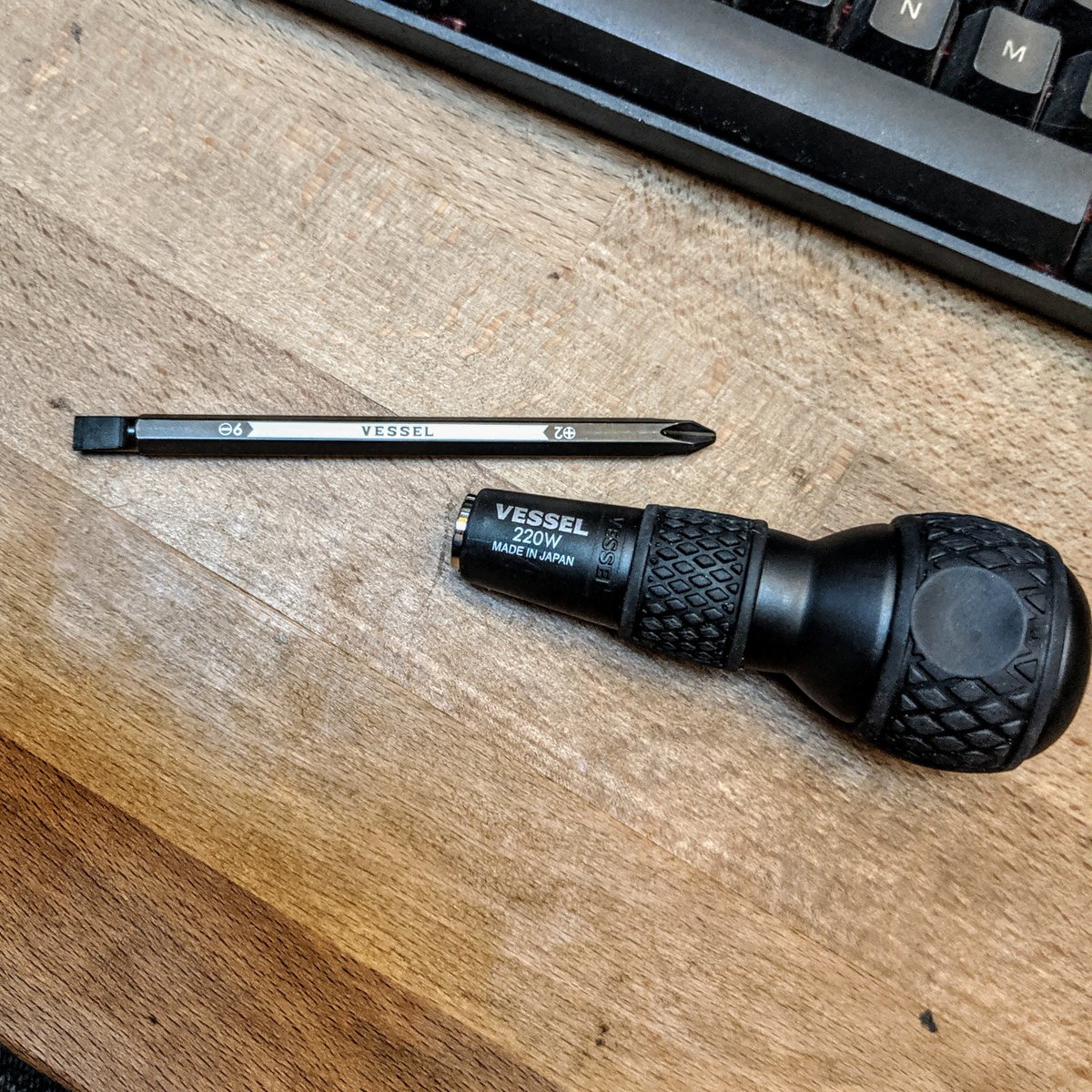 Foote's tweet photo. @linusgsebastian This screwdriver would go great with your classic shirt. 

Actually a nice screwdriver too. https://t.co/TipVFAVVHR