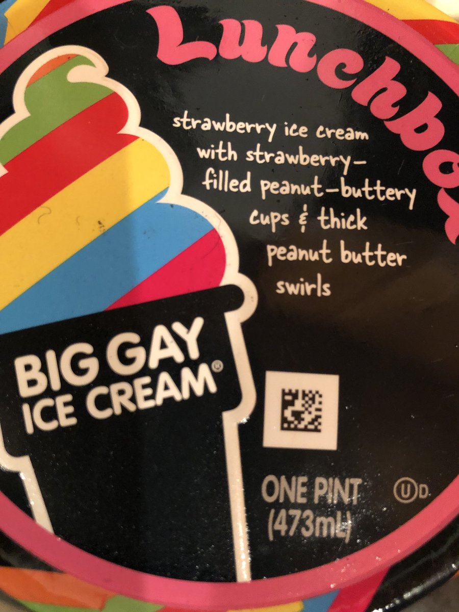 coyotegrrrl18's tweet photo. @aliyahobrien celebrating the end of pride month with a little ice cream and remembering your iconic role as Dr. Holly Stewart #HeyLunchbox #ThankYou #RepresentationMatters #gailxholly #plusoneforever #rookieblue https://t.co/mKSliaKdo9