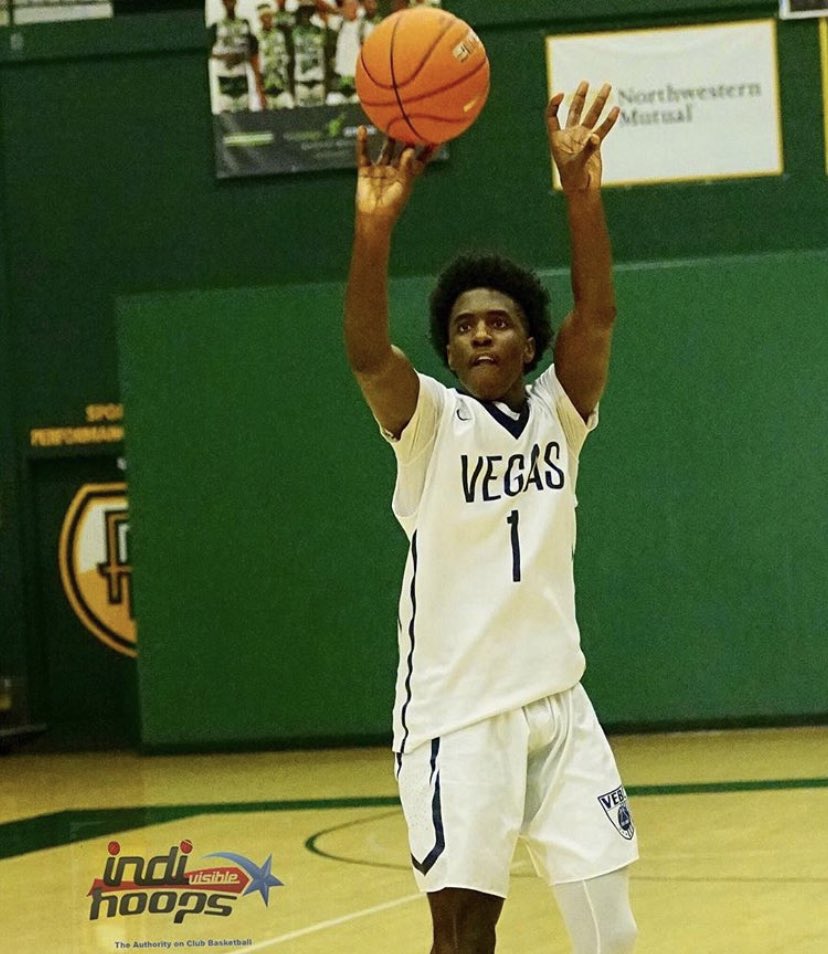 IndiHoops's tweet photo. Yessir.  San Diego looked good on you at #IndiWorld2 https://t.co/U6l2uB0lsy