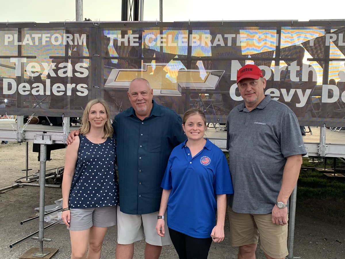 jameswoodmotors's tweet photo. Congratulations to Former US Army Sergeant Renessa L Gerhardt on your 100% Payment Free New @chevrolet Equinox from the North Texas Chevy Dealers!
Thank you for your service Good Luck in your medical career! @warriorssupport #cf29 @celebratefreedom #cf2019 https://t.co/HwpckOJI9M