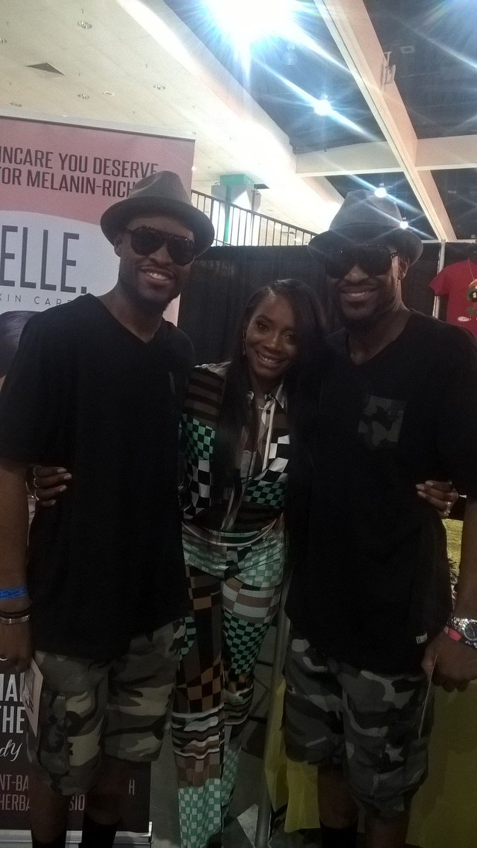 MALLTWINSAC's tweet photo. @MALLTWINS @yandysmith @BETExperience @loveandhiphop @VH1 #YandySmith #LoveAndHipHopNewYork #EverythingWeDoIsLegendary💯 https://t.co/vaGP9sat7n