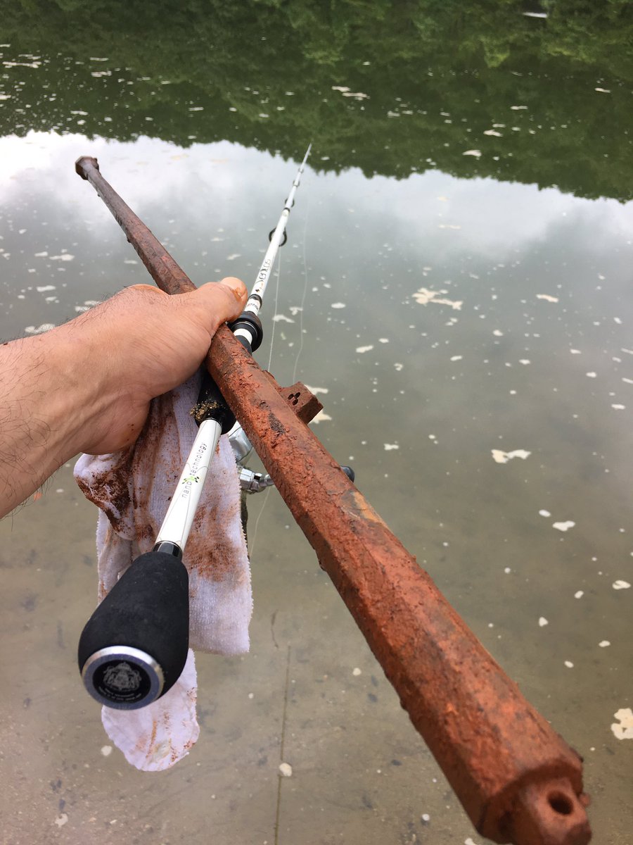 貯水池で火縄銃が釣れた Togetter