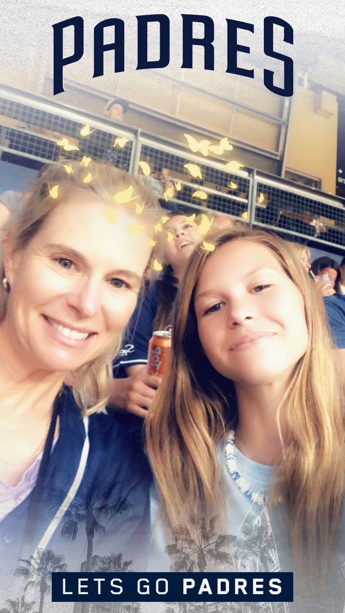 acalbow's tweet photo. Let’s go Padres! #FriarFaithful #SdPadres https://t.co/8IyQtvuuL8